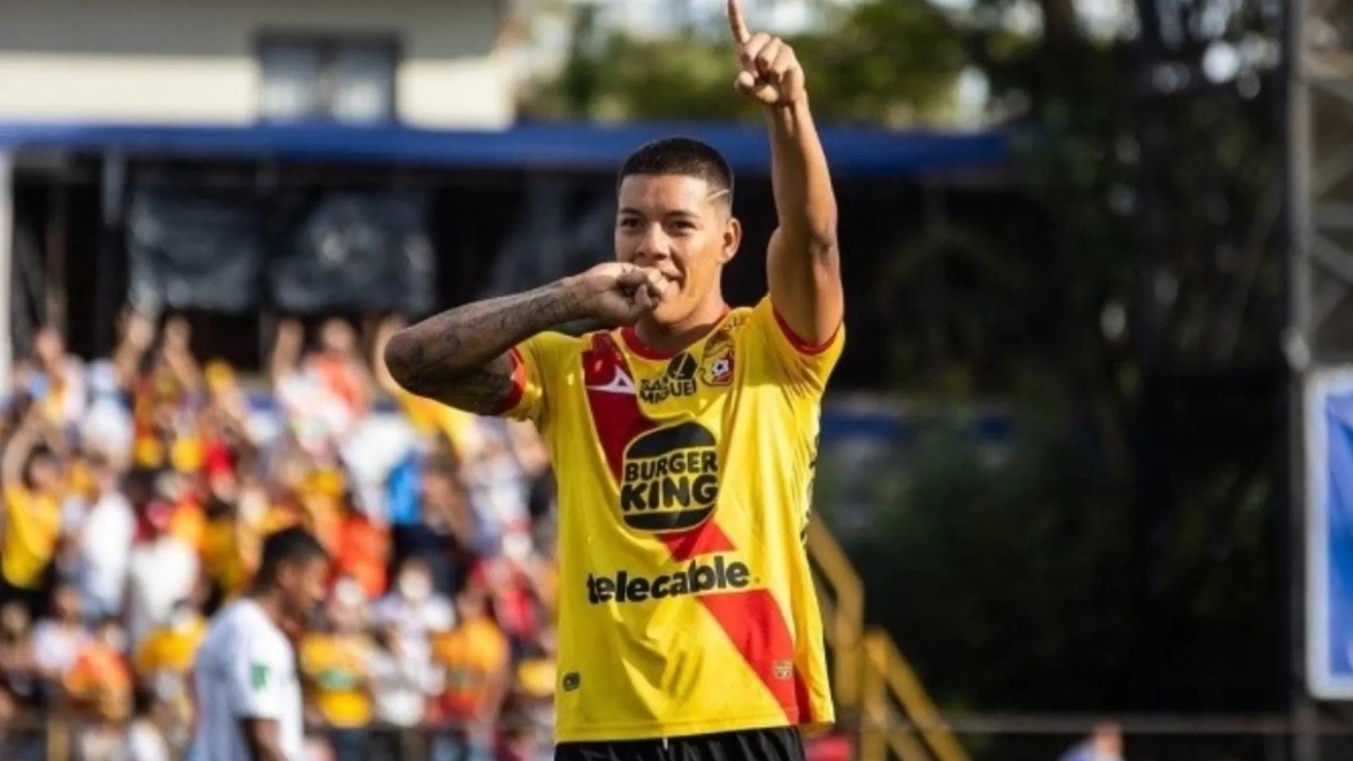 El calvario que vive Orlando Galo tras el castigo de FIFA por supuesto dopping