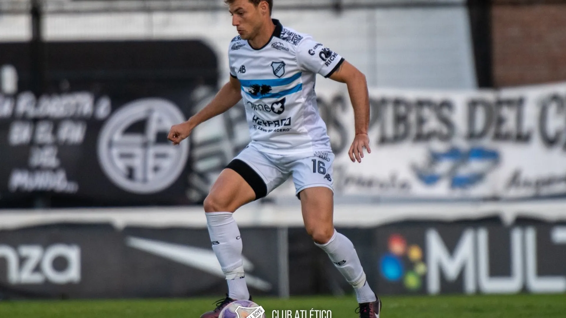 Tomás Granitto rescinde contrato en Argentina y regresa a Centroamérica