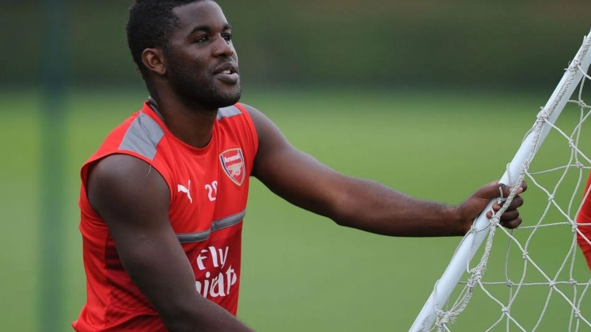 Joel Campbell cerró su ciclo en Londres con video