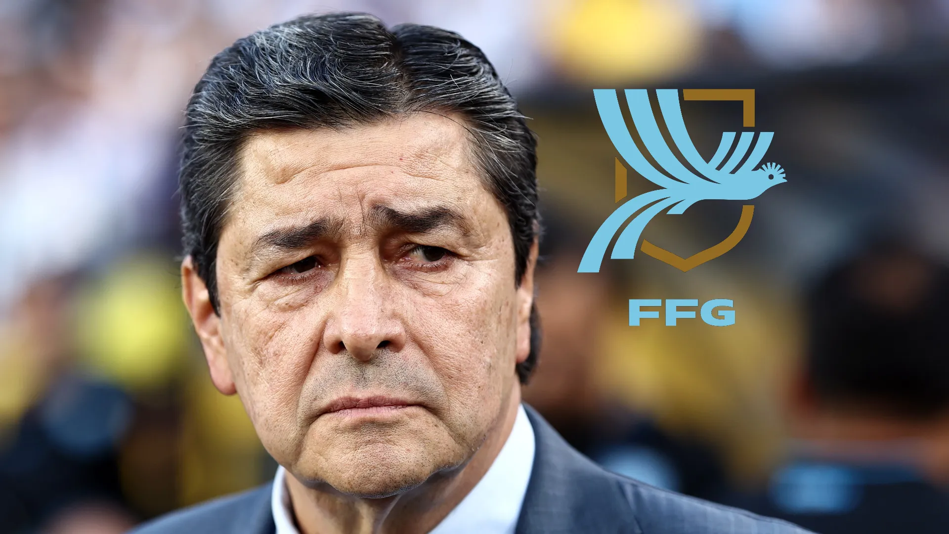 Frente a las cámaras: el gesto de Luis Fernando Tena que incendia las redes sociales tras el histórico batacazo de Guatemala en la Copa Oro