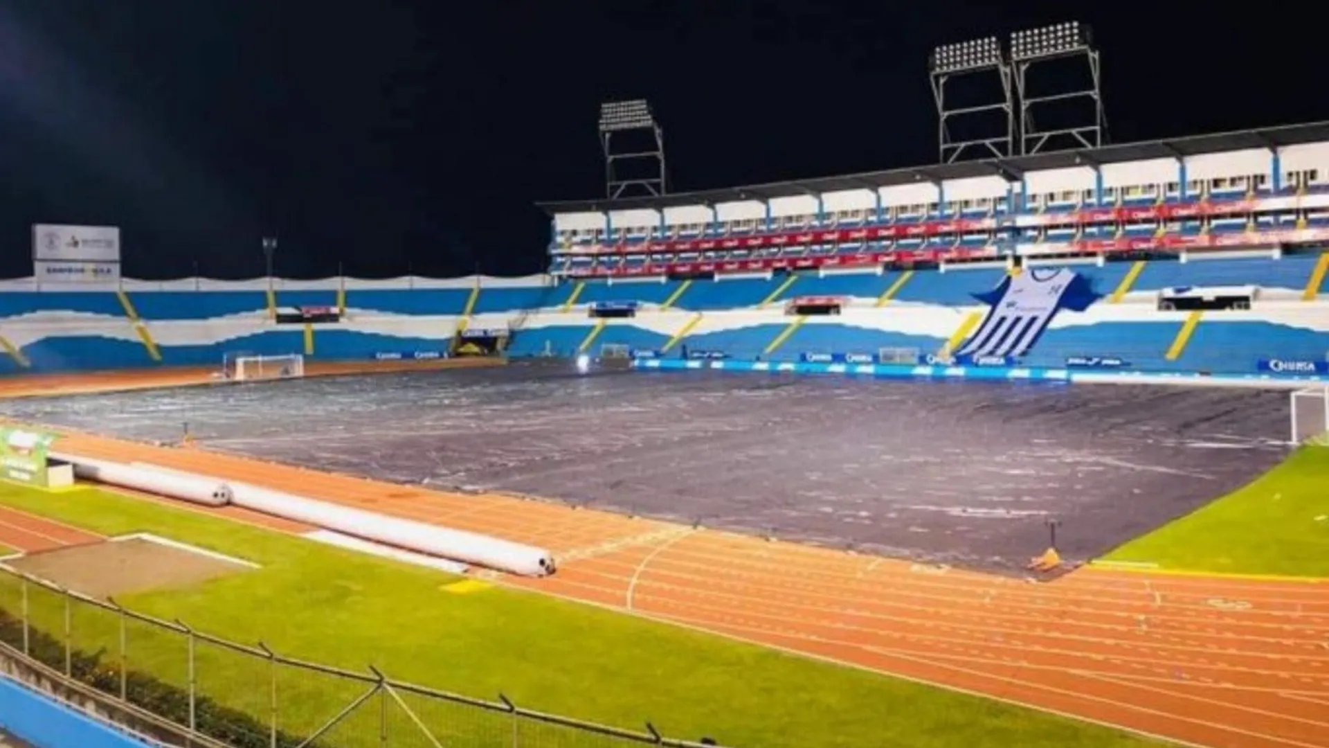 ¿Será igual que el Cuscatlán? Panamá podría vivir algo similar en el Estadio Olímpico