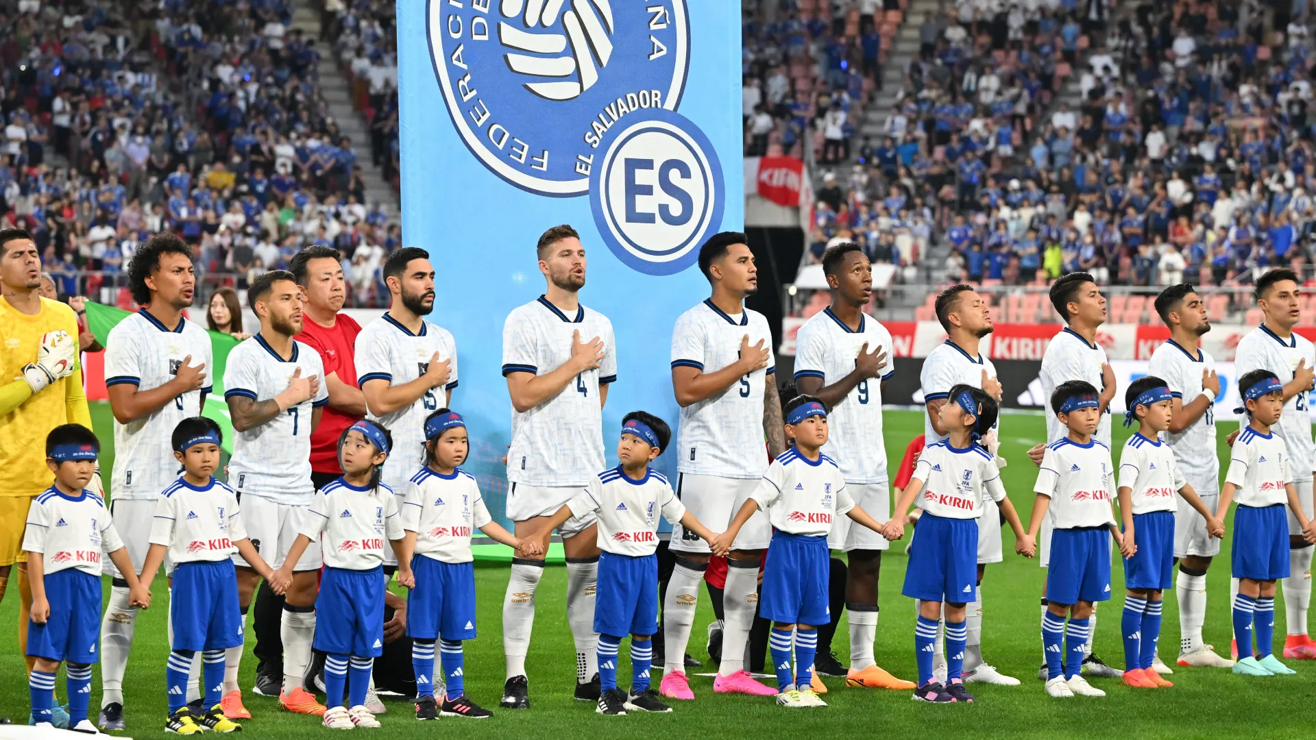 Seleccionado de El Salvador jugará en el futbol de Rusia