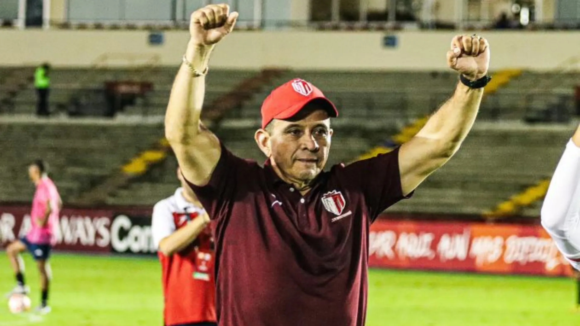 otoniel olivas-festeja-real esteli