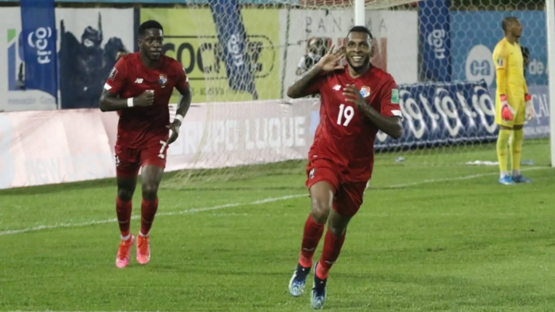 Panamá 2-1 Curazao: Los canaleros consiguen una ligera ventaja