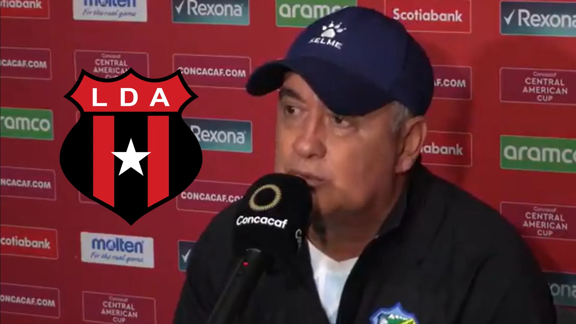 ¡Sin miedo! Willy Olivera envía contundente advertencia a Alajuelense