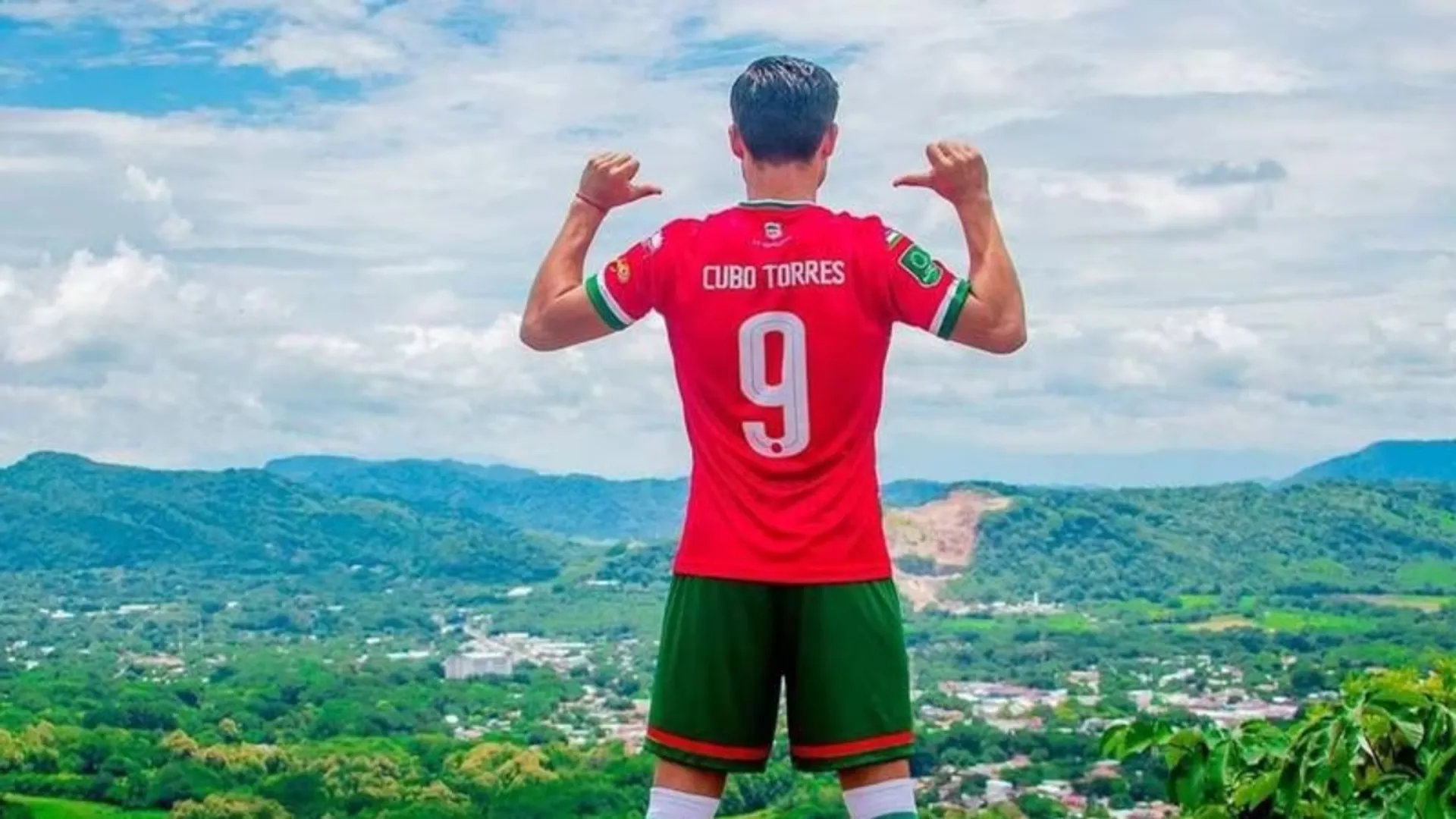 Futbolista mexicano en Costa Rica se rinde ante el CAR de Alajuelense