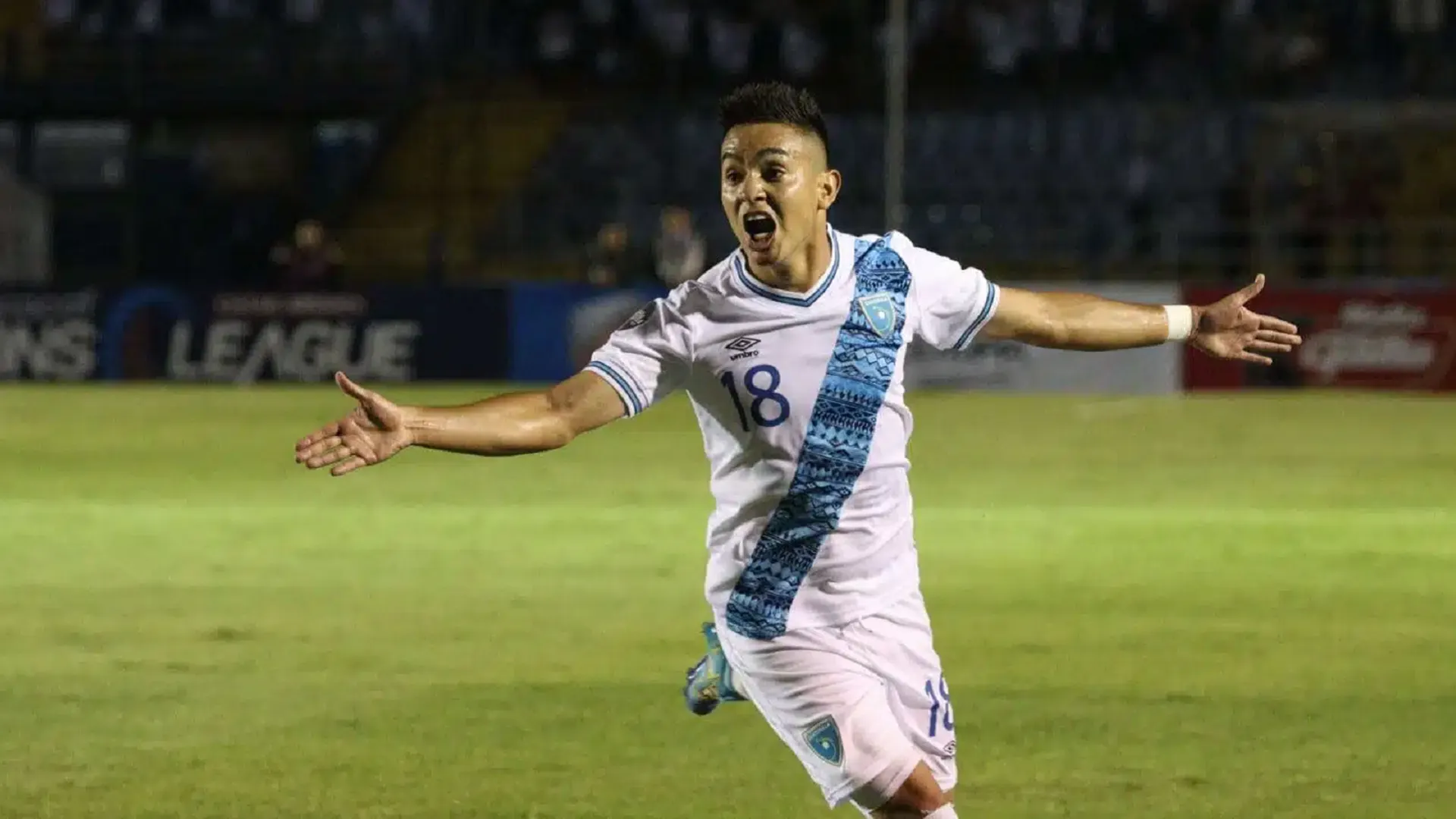 Drama en Antigua GFC: lo que está demorando la llegada de Oscar Santis a Guatemala