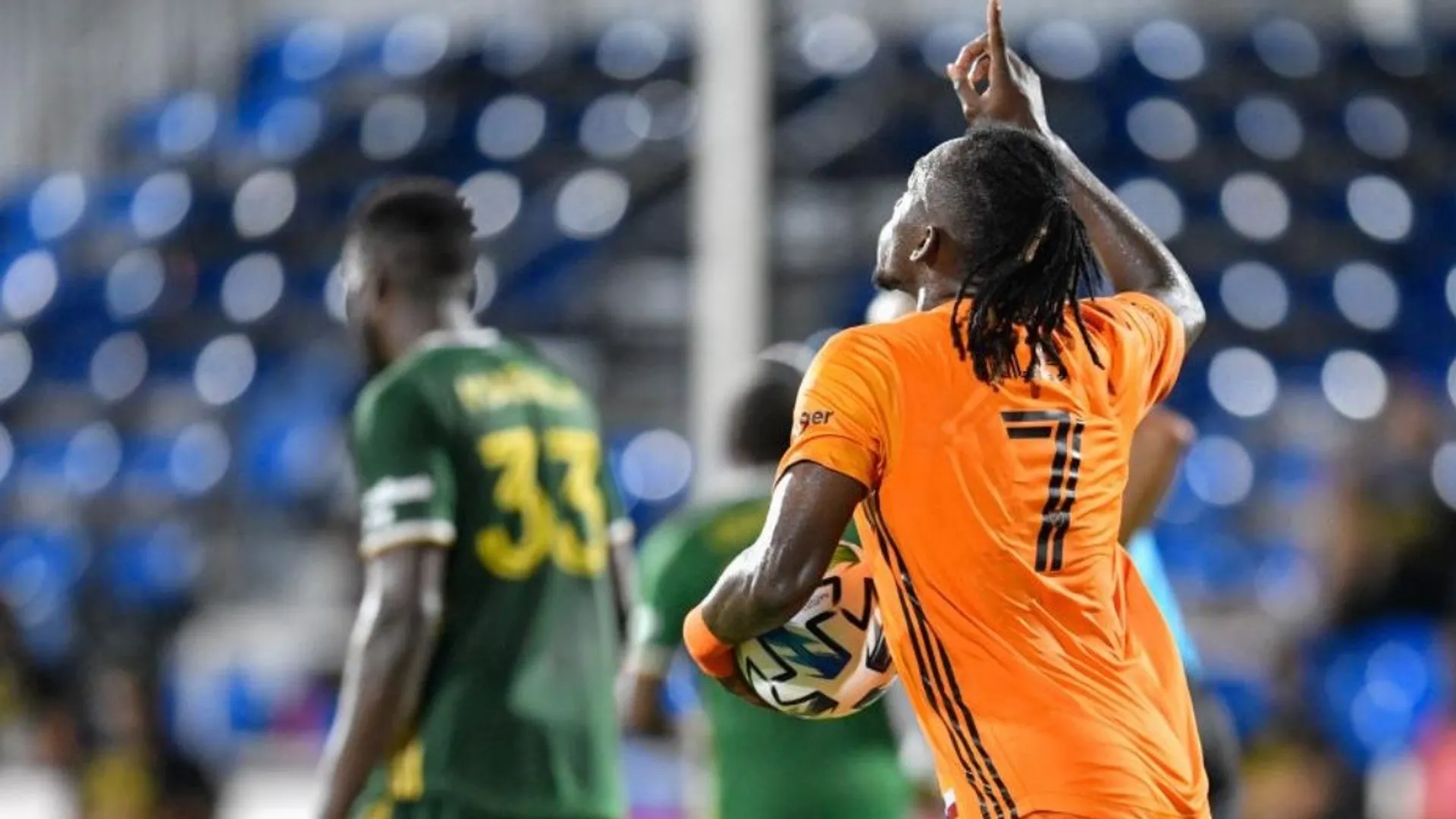 Alberth Elis se despidió del Houston Dynamo