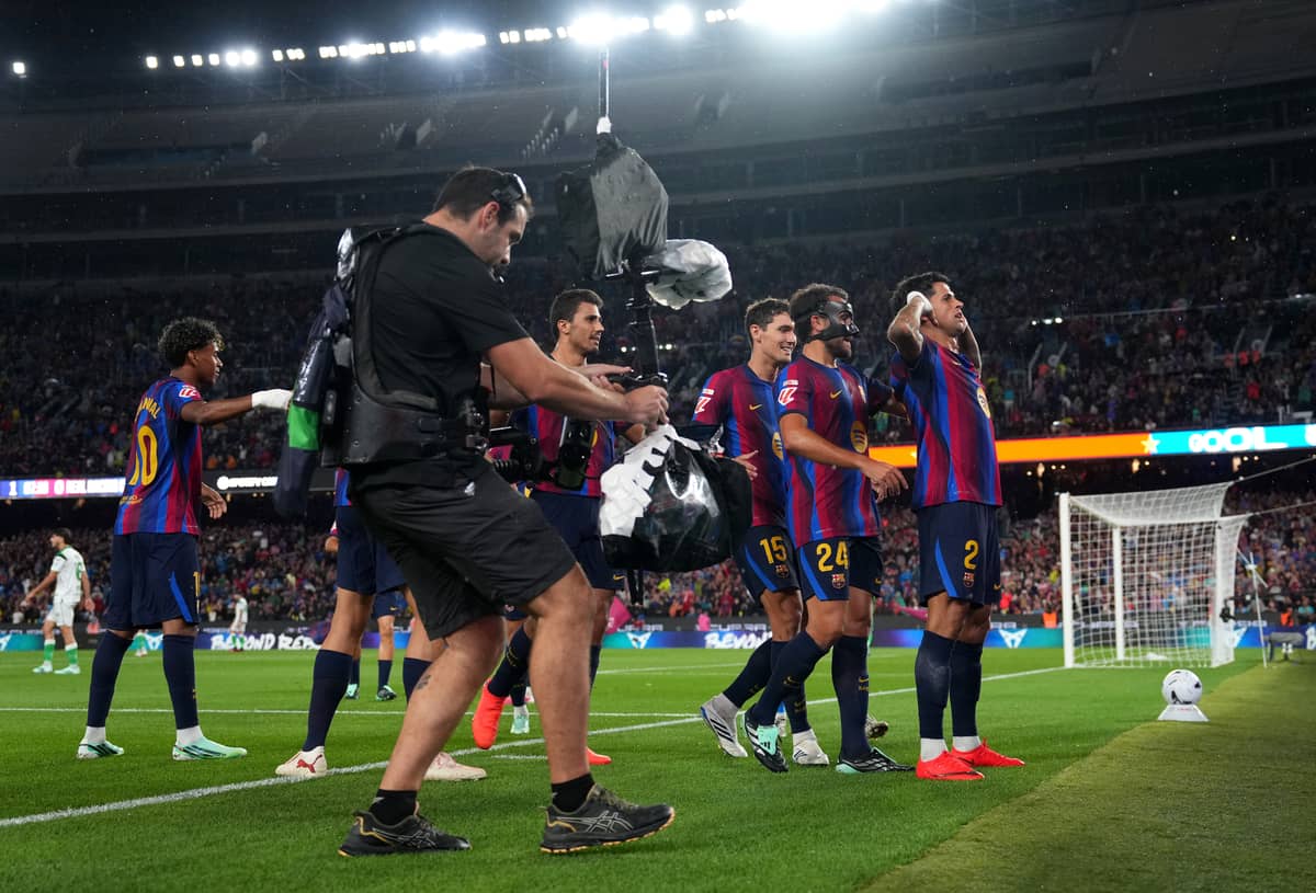 Cancelo reta a sus críticos tras la derrota del Barcelona ante el PSG ...