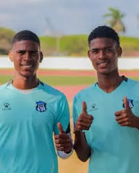 Giovany y Antony jugaron juntos en Árabe Unido (Árabe Unido).
