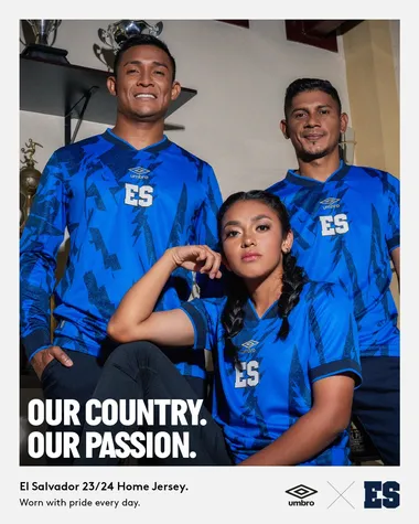 Camiseta titular de la Selección de El Salvador para la temporada 2023-24 (