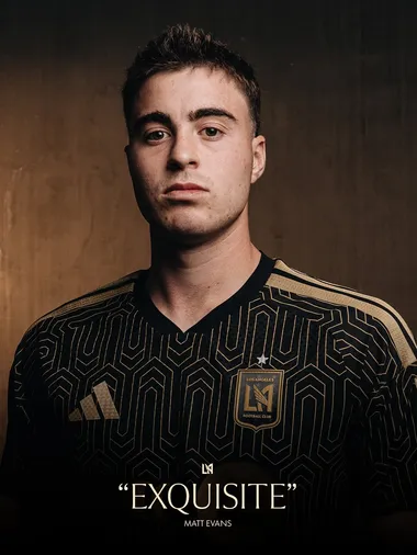Matt Evans definió como "exquisita" la nueva camiseta del LAFC. (LAFC)