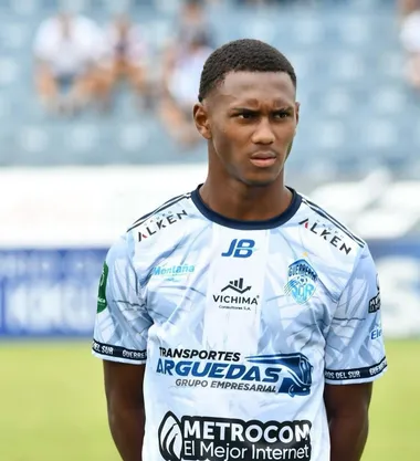 Abner Hudson no llegará a Alajuelense en esta ventana de transferencias (Municipal Pérez Zeledón).