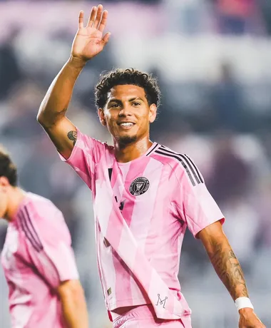 David Ruiz es baja confirmada para la selección de Honduras. (
