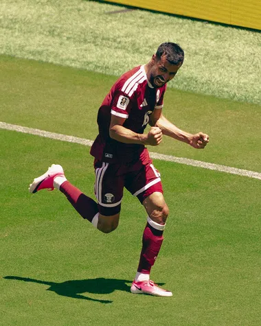 Qatar arañó un empate agónico e histórico de la mano de uno de sus referentes, Boualem Khoukhi (Getty Images).