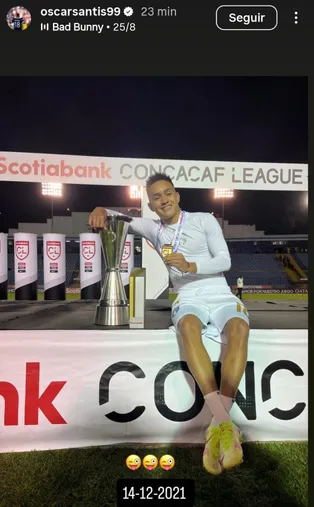 Oscar Santis en sus redes sociales 