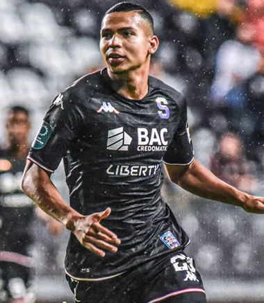 Azofeifa regresa a Tibás (ESPN).