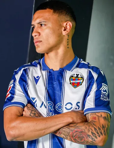Kervin Arriaga puede llegar entre algodones a la Eliminatoria.