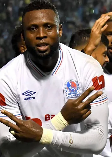 Yustin Arboleda, jugador de Olimpia.
