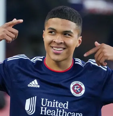 Rivera no seguirá en el New England de la MLS.