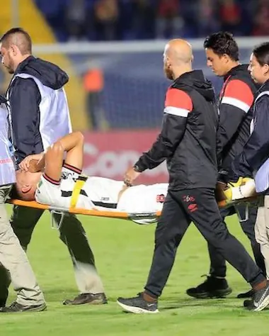 Chacón estuvo 11 meses fuera de las canchas debido a una complicada lesión.
