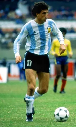 Vozinha casi lleva  el nombre de Jorge Valdano (El Gráfico).