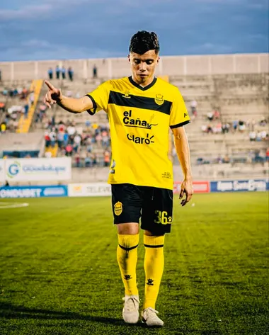 Roberto Osorto de Real España fue elogiado como uno de losgrandes prospectos del fútbol hondureño.