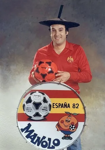 En España 82 comenzó la tradición de "Manolo el del Bombo".