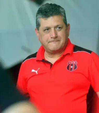 Raúl Pinto quiere volver a la directiva rojinegra (LDA).