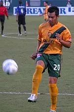 Ruiz es una leyenda en Los Ángeles (Wikipedia).