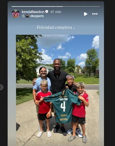 Kendall Waston en sus redes sociales 