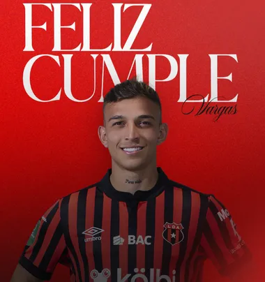 La Liga felicitó a Vargas por su cumpleaños, pero la afición aprovechó para señalarlo (LDA).