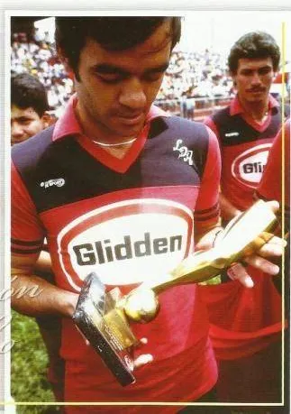 Ulate fue máximo goleador de La Liga en dos años consecutivos (Facebook).