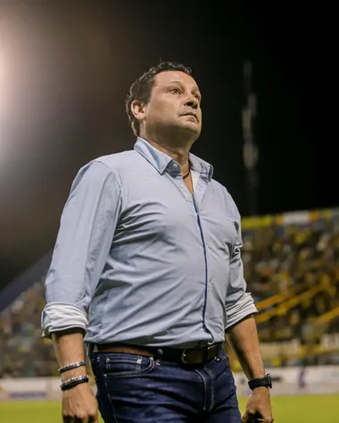 Jeaustin Campos está obligado a sacar puntos en Guatemala.