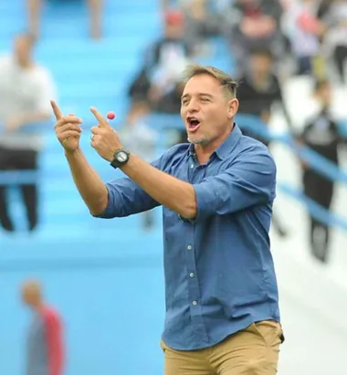  Hernán 'Tota' Medina ya busca nuevo equipo.