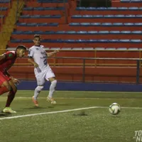 Jorman Aguilar anota un doblete en la victoria de San Carlos [VIDEO]