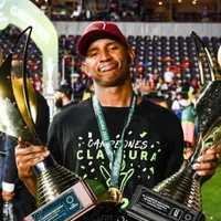 Fidel Escobar se volvió a burlar de Alajuelense. (Foto: Saprissa)
