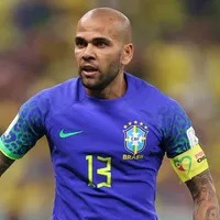 El brasileño Dani Alves fue detenido