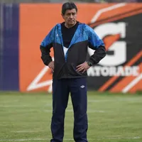 Luis Fernando Tena no viajó con el resto de la delegación. (Foto: Fedefut)