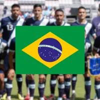 Bandera de Brasil y la Selección de Guatemala de fondo.
