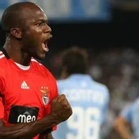 El golazo de David Suazo que lo hizo meterse en la historia del Benfica