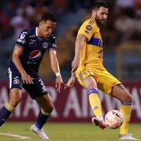 El futbolista del Motagua que se quedó con la camiseta de André-Pierre Gignac