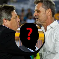 El tapado entre el Piojo Herrera y Diego Cocca.