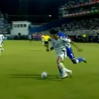 Alonso Martínez reclamó penal. (Foto: Captura Pantalla)