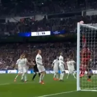 El golazo donde bañaron a Thibaut Courtois ¿Se lo hacían a Keylor?
