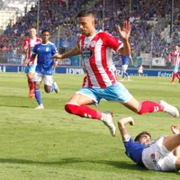 Bárcenas destacó en regreso al triunfo del Real Oviedo