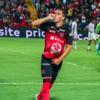Un golazo a lo "Maradona" estuvo presente en Costa Rica (VIDEO)