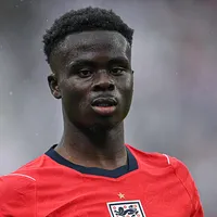 Por qué no juega Bukayo Saka en Inglaterra vs. Congo por los 16avos de final del Mundial 2026