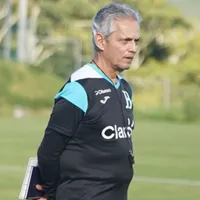 Reinaldo Rueda no estuvo en la práctica de hoy. (Foto: TV Azteca)