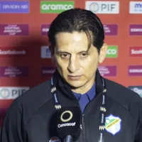 Comunicaciones cumple más deseos a Ronald González al confirmar dos salidas